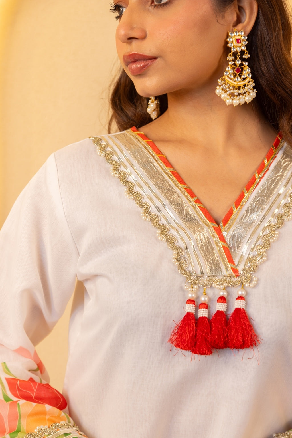 Jashn- White floral Gharara Suit Set