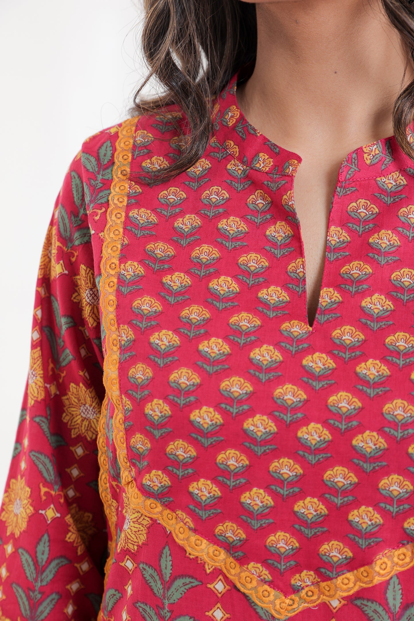 COTTON MARIGOLD PRINT KURTA SET IN CHERRY RED WITH FLORAL LACE YOKE