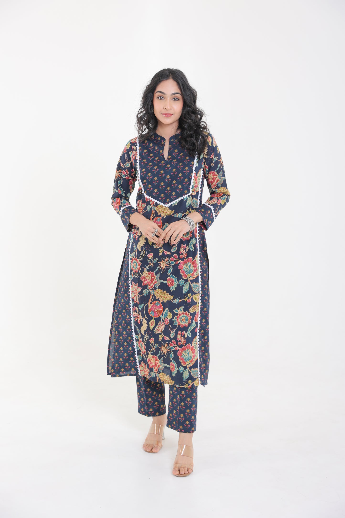 COTTON RETRO FLORAL MOTIFS WITH LACE YOKE KURTA SET IN NAVY BLUE