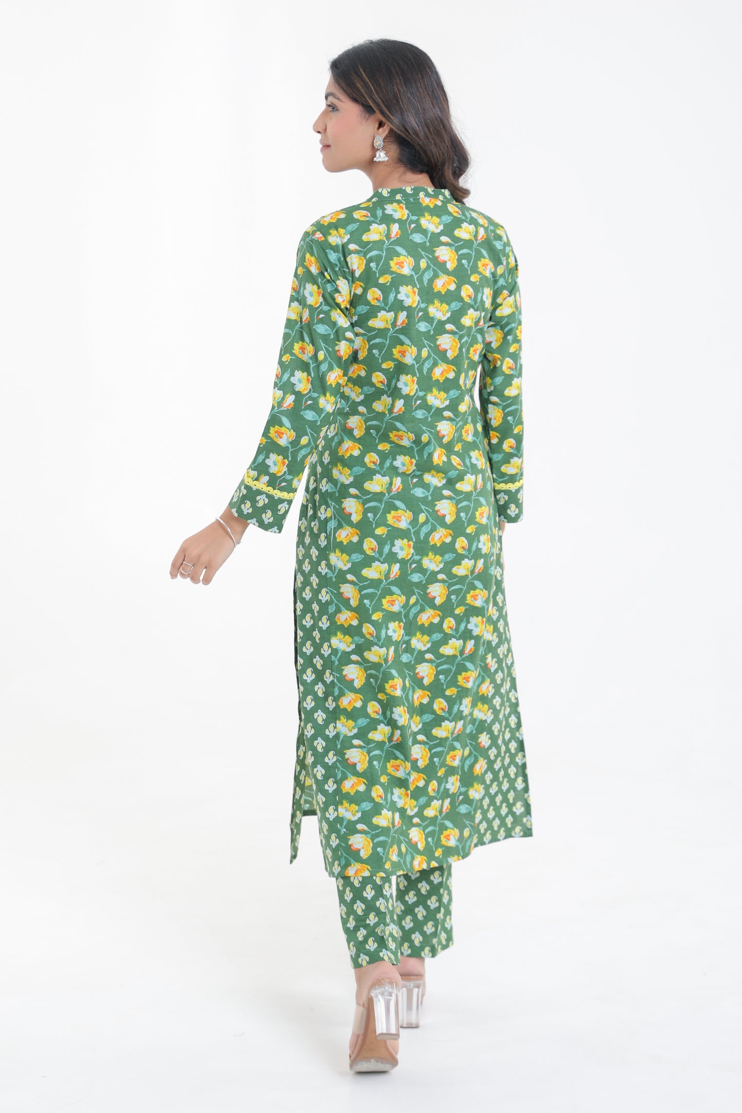 COTTON DITSY FLORAL MOTIFS WITH LACE YOKE KURTA SET IN FOREST GREEN