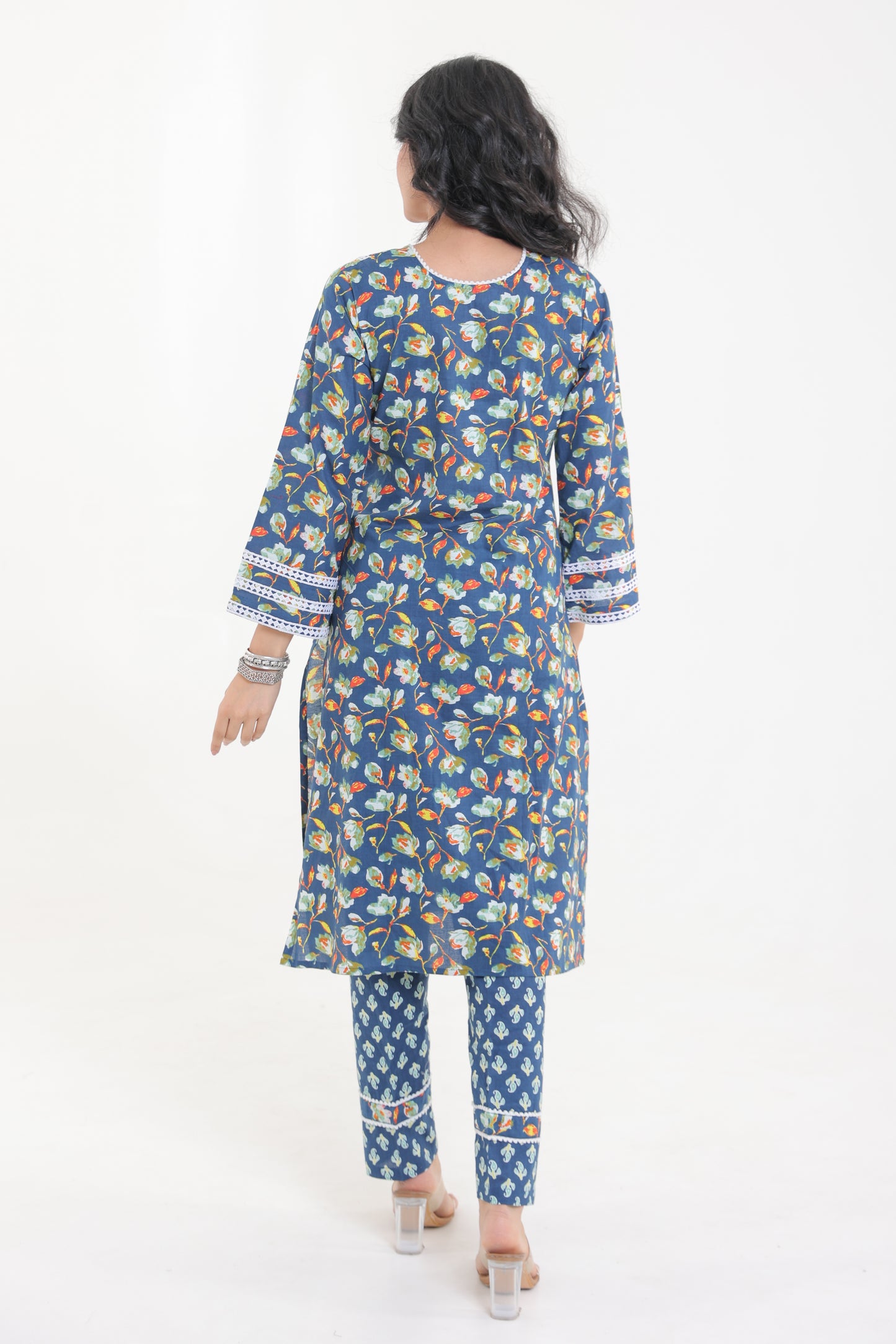 COTTON DAISY FLORAL MOTIFS WITH LACE SHELL BUTTON KURTA SET IN NAVY BLUE