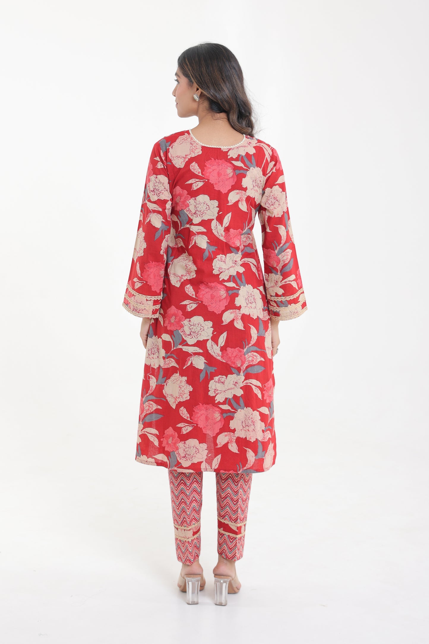 COTTON VINTAGE FLORAL MOTIFS WITH LACE GOLDEN BUTTON KURTA SET IN CRIMSON RED
