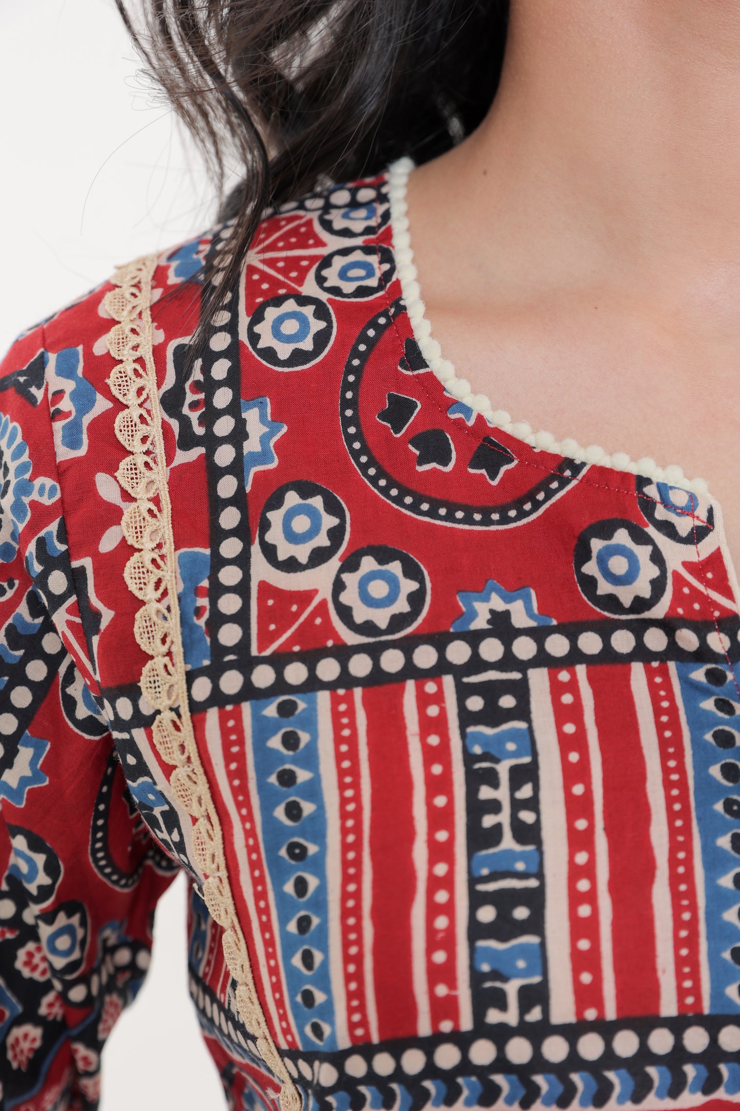 COTTON MANDALA FLORAL MOTIFS WITH LACE GOLDEN BUTTON KURTA SET IN CRIMSON RED