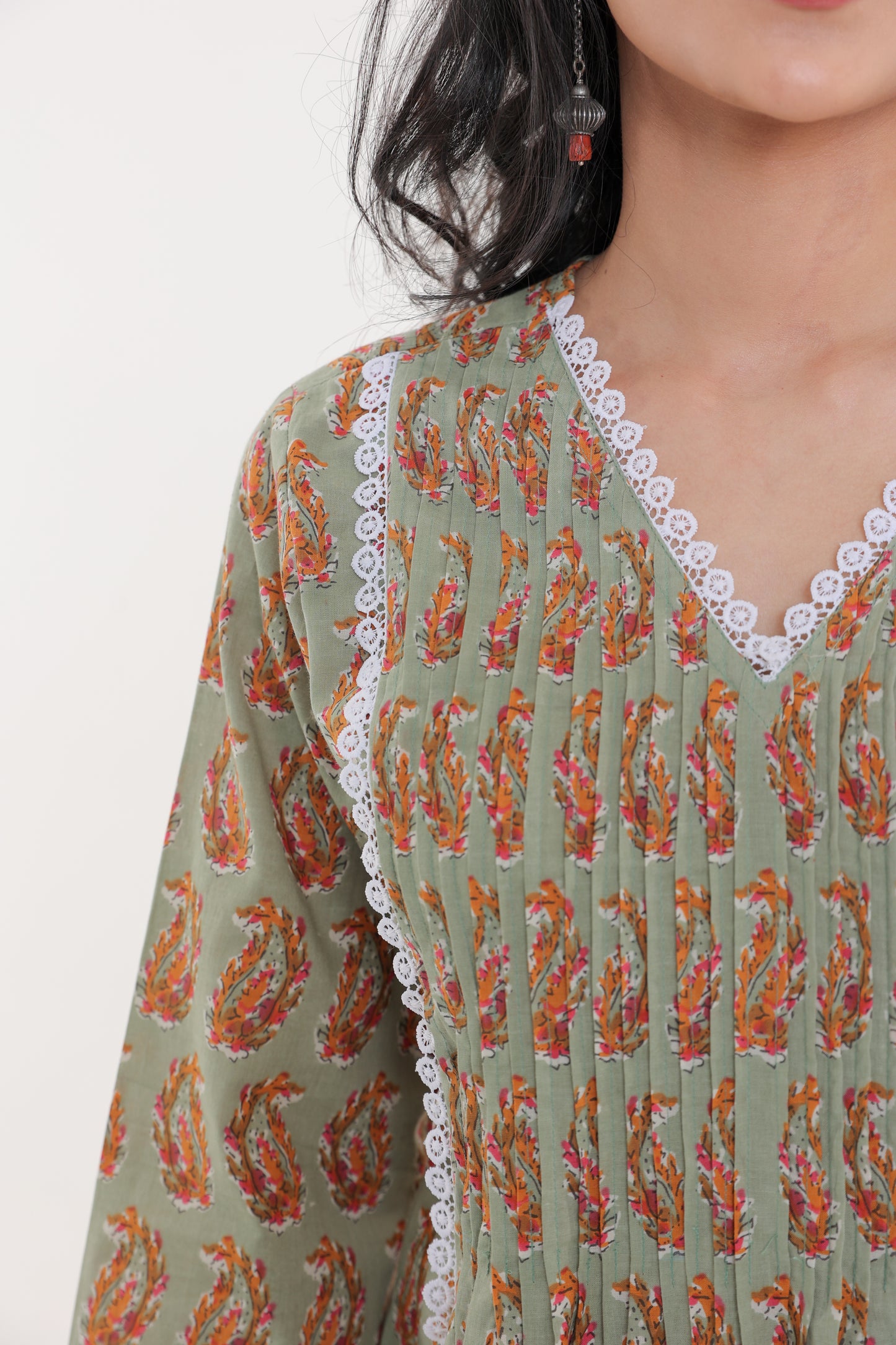 PURE COTTON BUTA FLORAL MOTIFS WITH LACE YOKE KURTA SET IN PISTACHIO GREEN