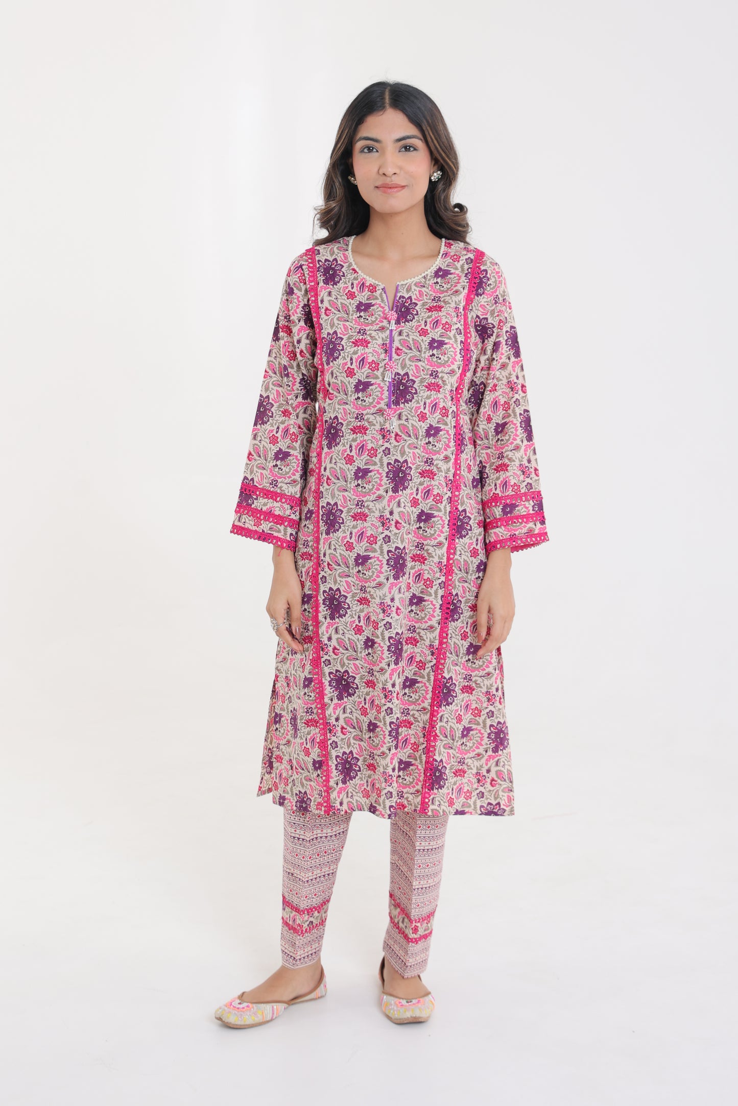 COTTON ABSTRACT FLORAL MOTIFS LACE DETAILED KURTA SET IN FUCHSIA PINK