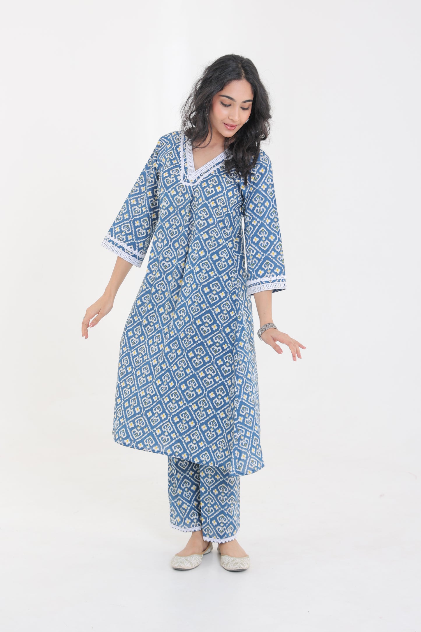 COTTON IKKAT V-NECK LACE KURTA SET IN ROYAL BLUE