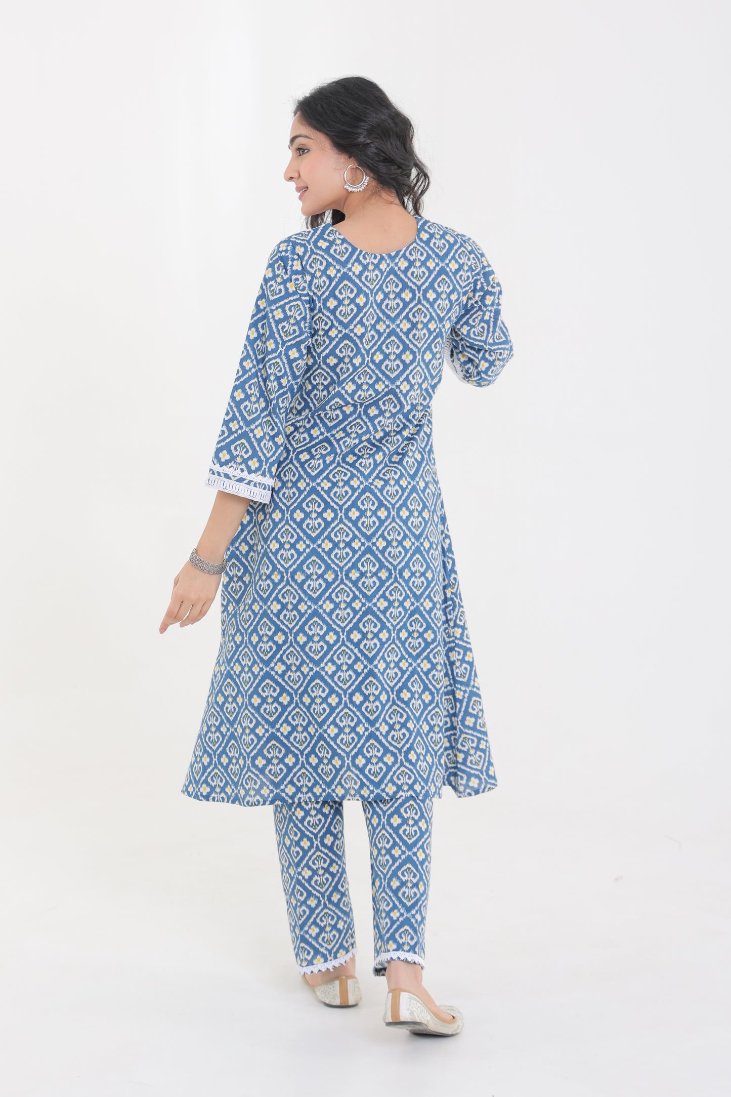 COTTON IKKAT V-NECK LACE KURTA SET IN ROYAL BLUE