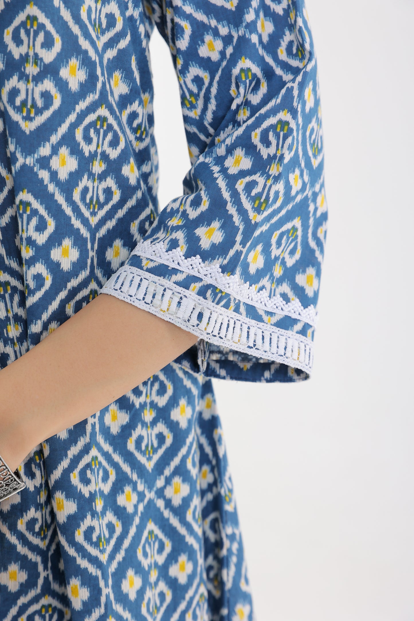 COTTON IKKAT V-NECK LACE KURTA SET IN ROYAL BLUE