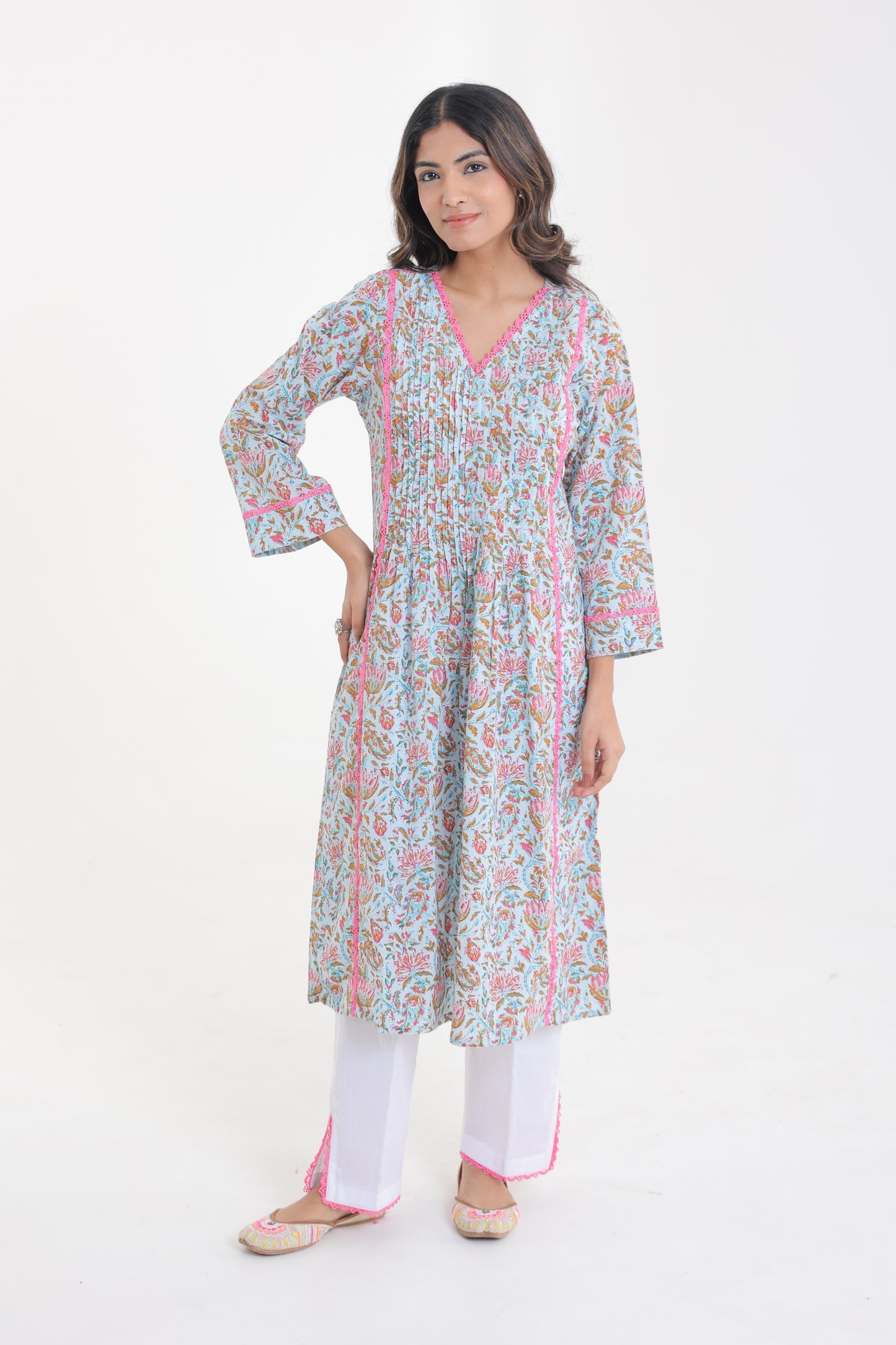 COTTON DITSY FLORAL MOTIFS WITH LACE YOKE KURTA SET IN POWDER BLUE