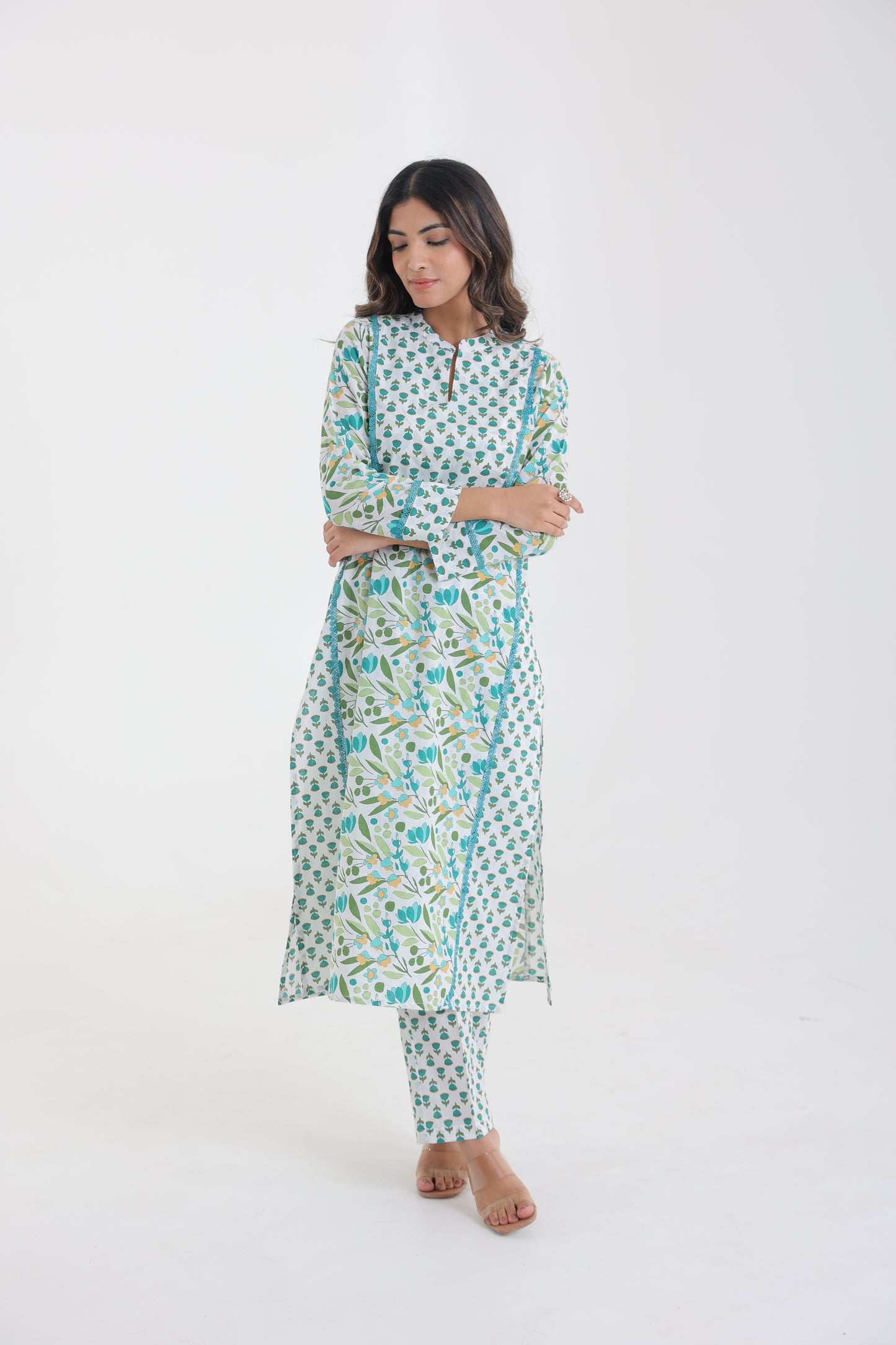 COTTON LEAF FLORAL MOTIFS WITH LACE YOKE KURTA SET IN WHITE AND SEA GREEN