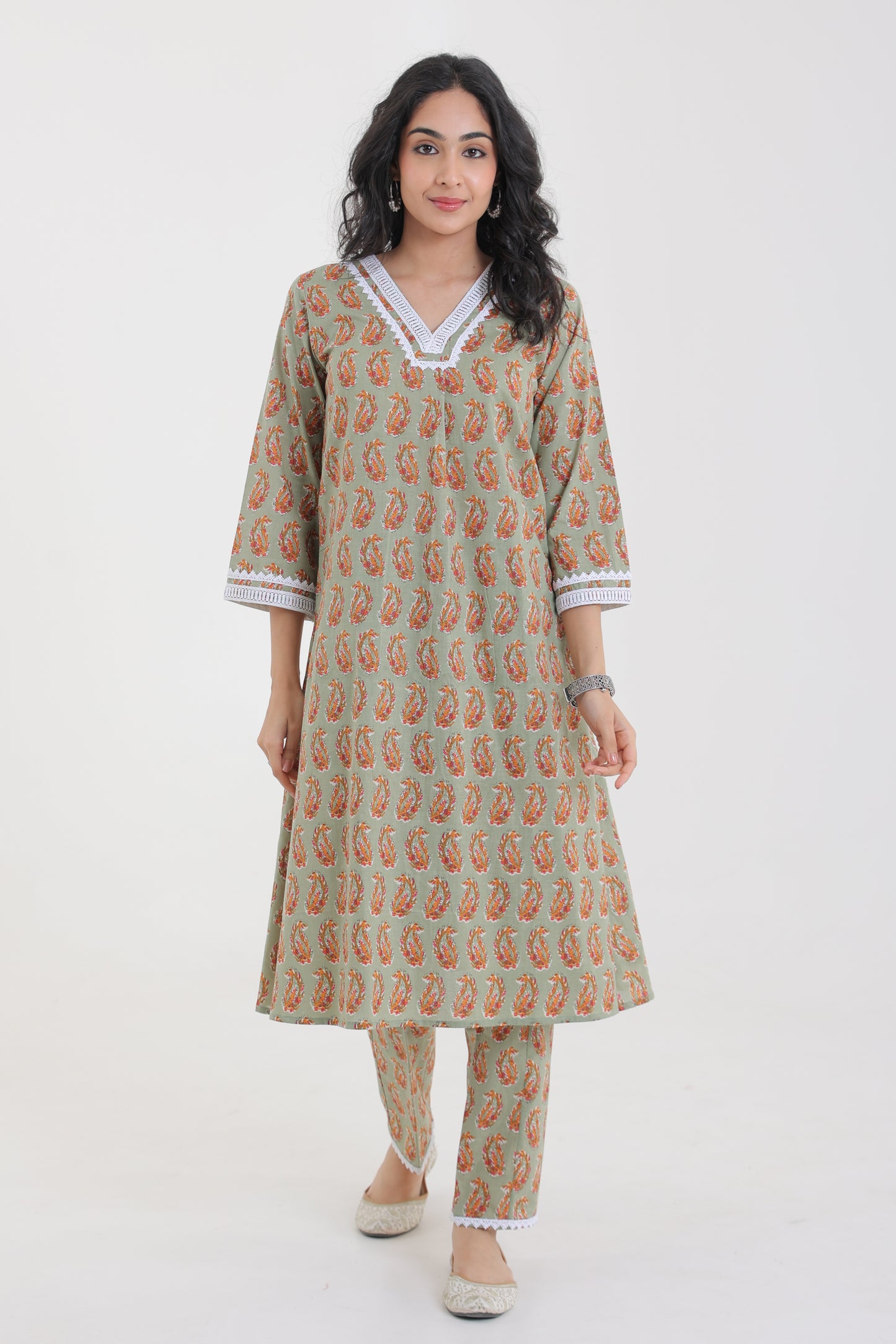 V-NECK COTTON BUTA FLORAL MOTIFS WITH LACE YOKE KURTA SET IN PISTACHIO GREEN