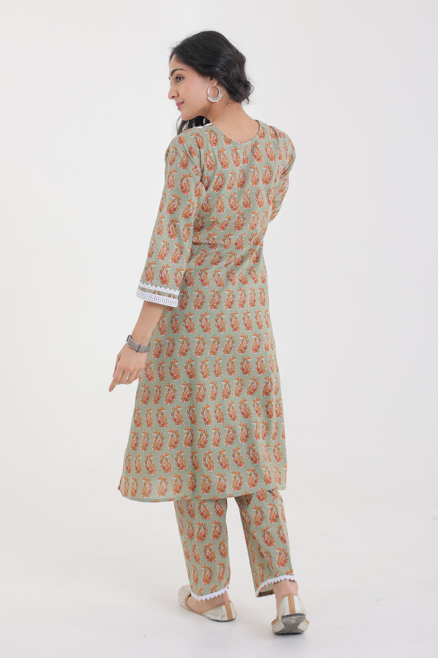 V-NECK COTTON BUTA FLORAL MOTIFS WITH LACE YOKE KURTA SET IN PISTACHIO GREEN