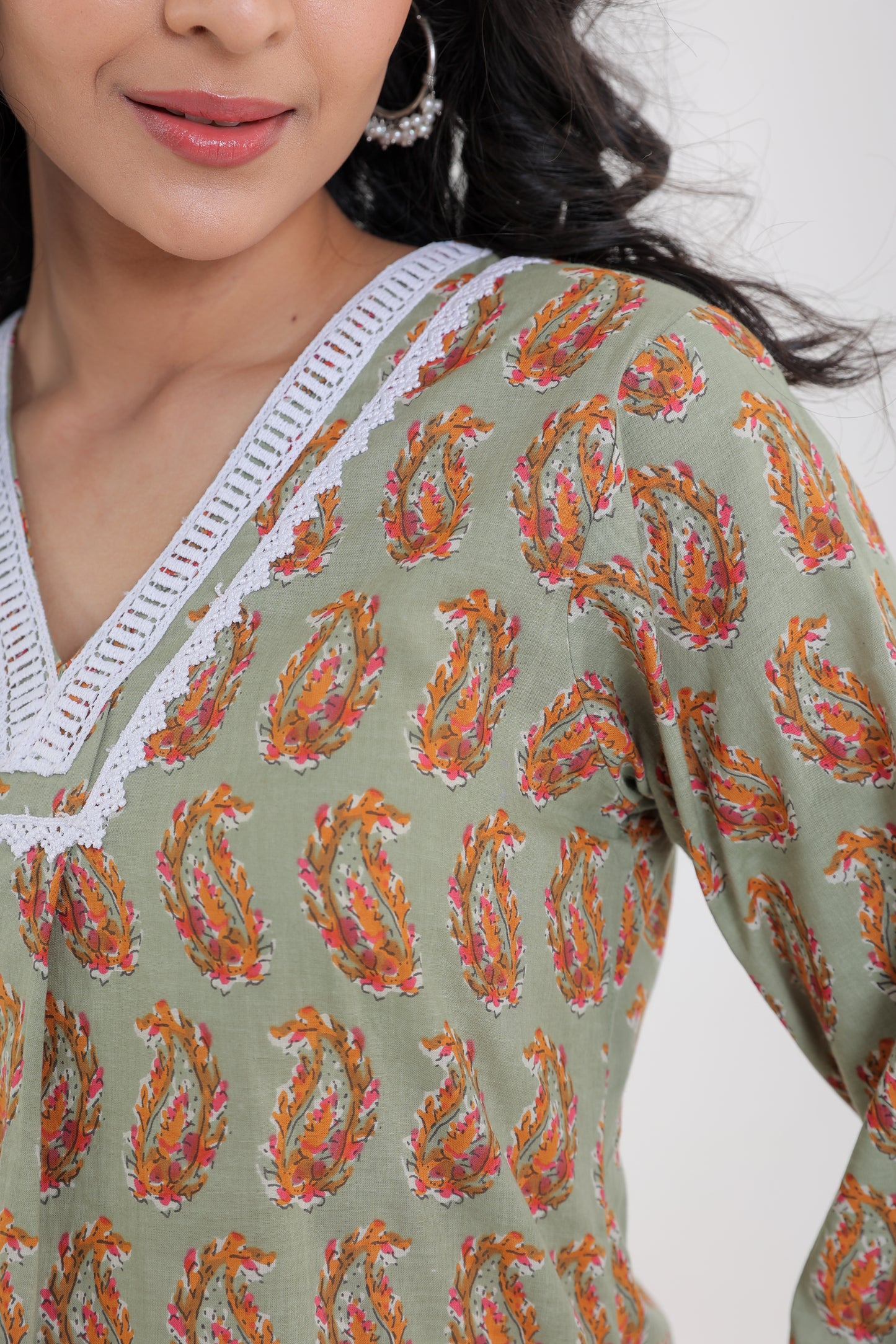 V-NECK COTTON BUTA FLORAL MOTIFS WITH LACE YOKE KURTA SET IN PISTACHIO GREEN