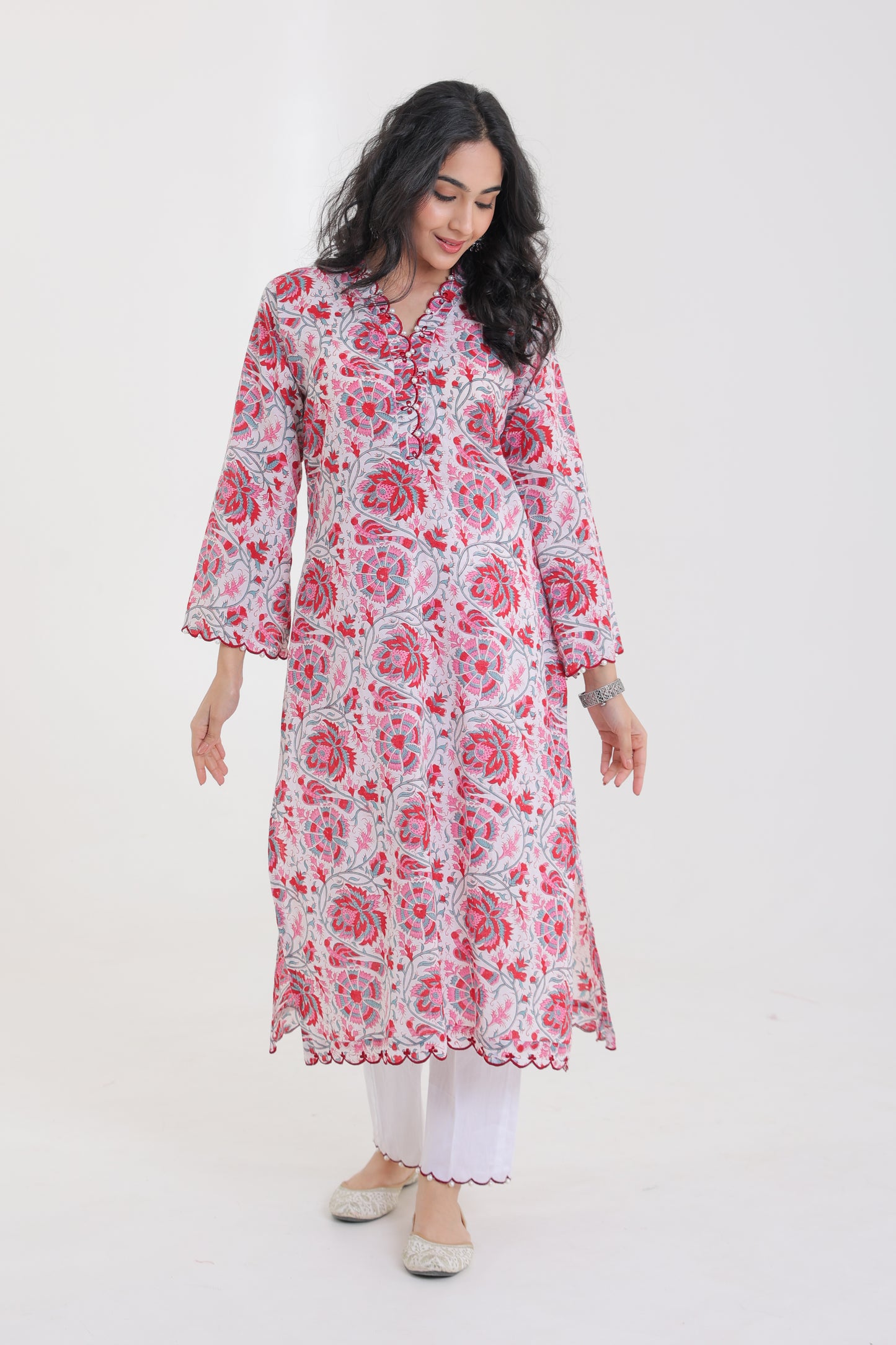 HAND BLOCK PRINTED EMBROIDERED AND TROUSERS WITH SCALLOP BORDER AND PEARLS KURTA SET IN RED - PINK