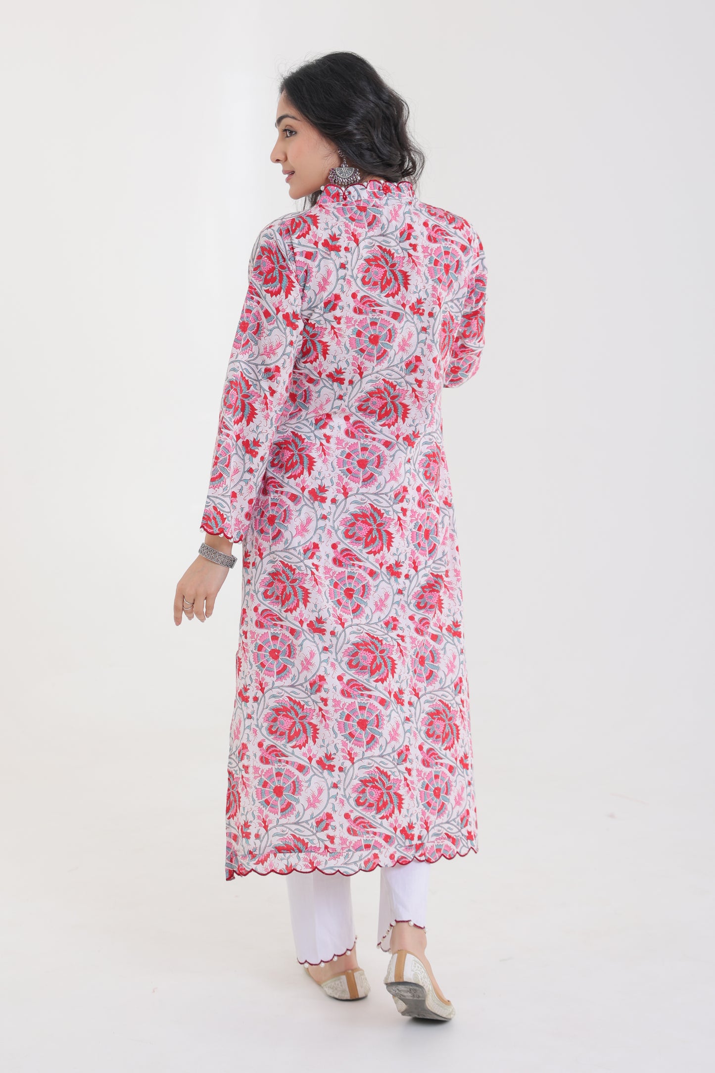 HAND BLOCK PRINTED EMBROIDERED AND TROUSERS WITH SCALLOP BORDER AND PEARLS KURTA SET IN RED - PINK