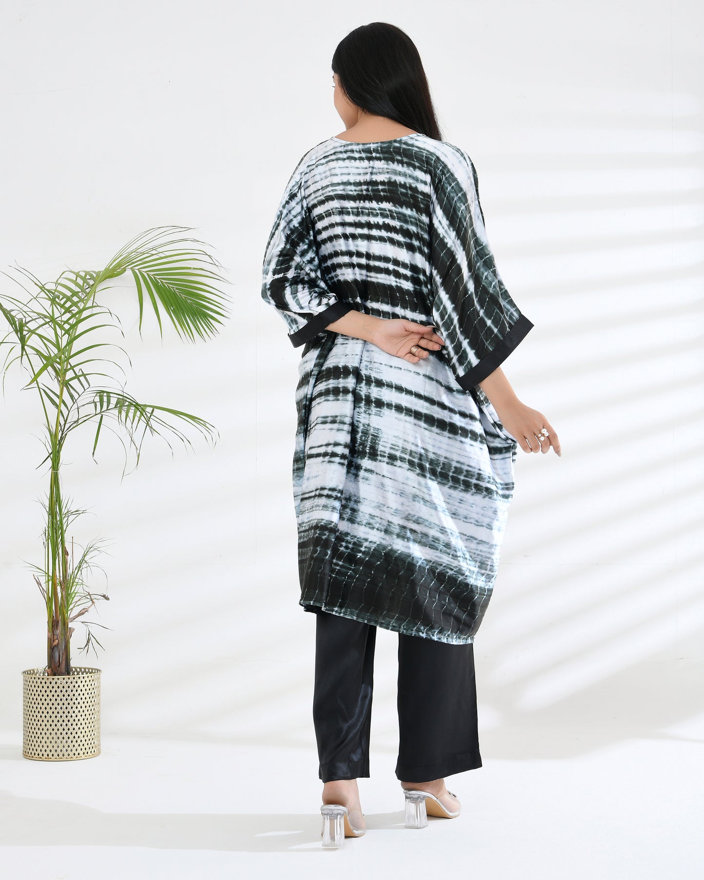 Noir Kaftan