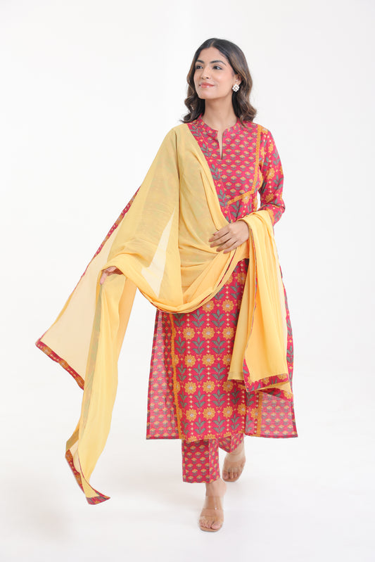 COTTON MARIGOLD PRINT KURTA SET IN CHERRY RED WITH FLORAL LACE YOKE