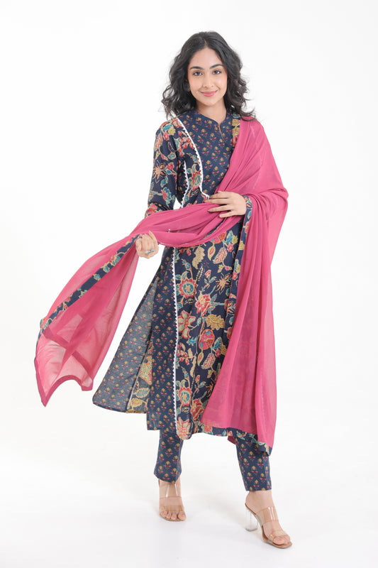 COTTON RETRO FLORAL MOTIFS WITH LACE YOKE KURTA SET IN NAVY BLUE