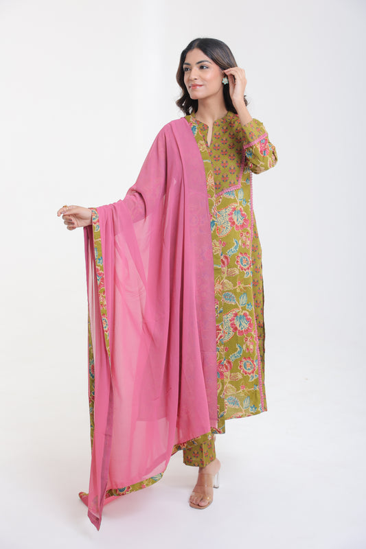 COTTON VINTAGE FLORAL MOTIF WITH LACE YOKE KURTA SET IN OLIVE GREEN