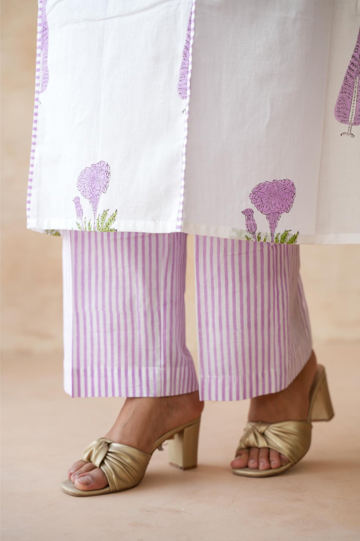 Roohani Lavender Kurta Set