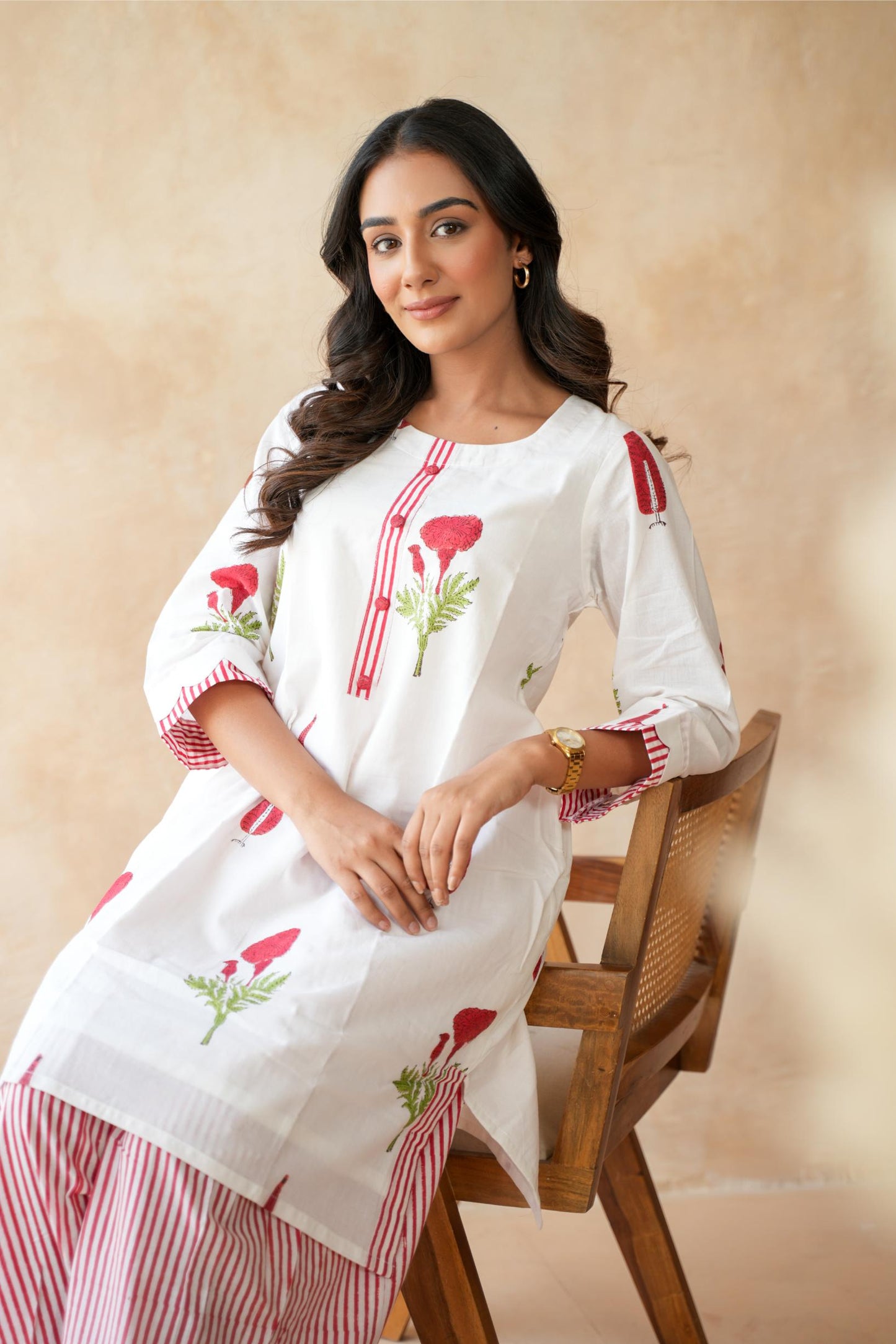 Gulnaar Farshi Kurta Set