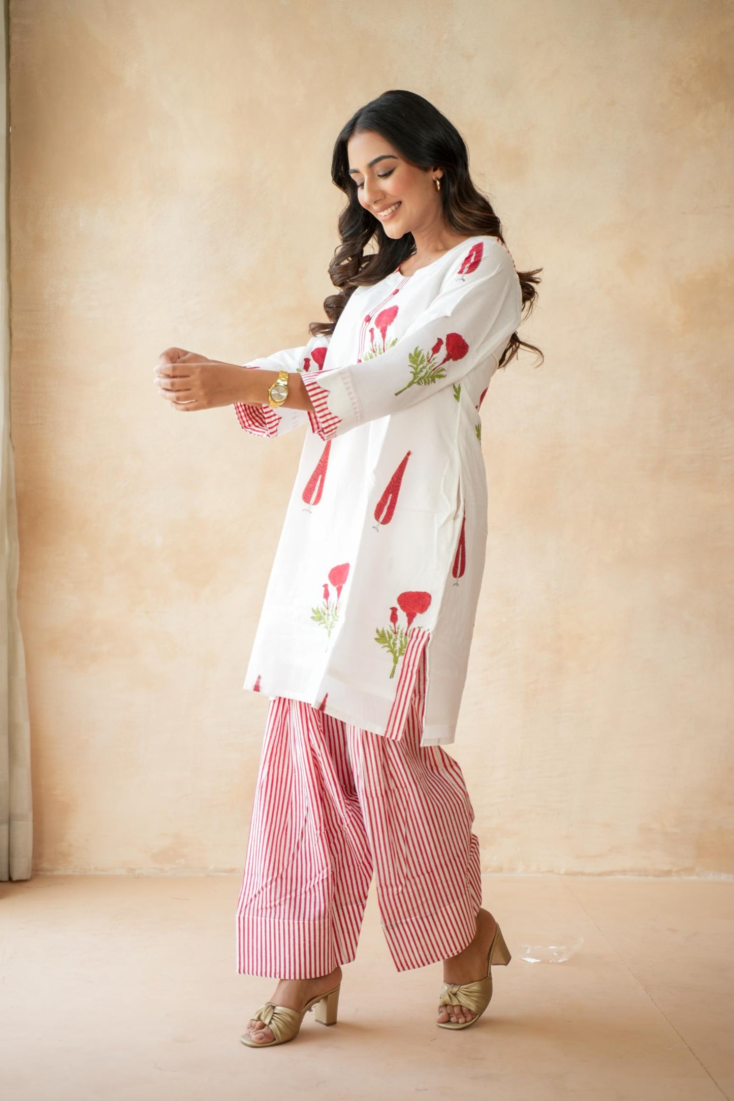 Gulnaar Farshi Kurta Set