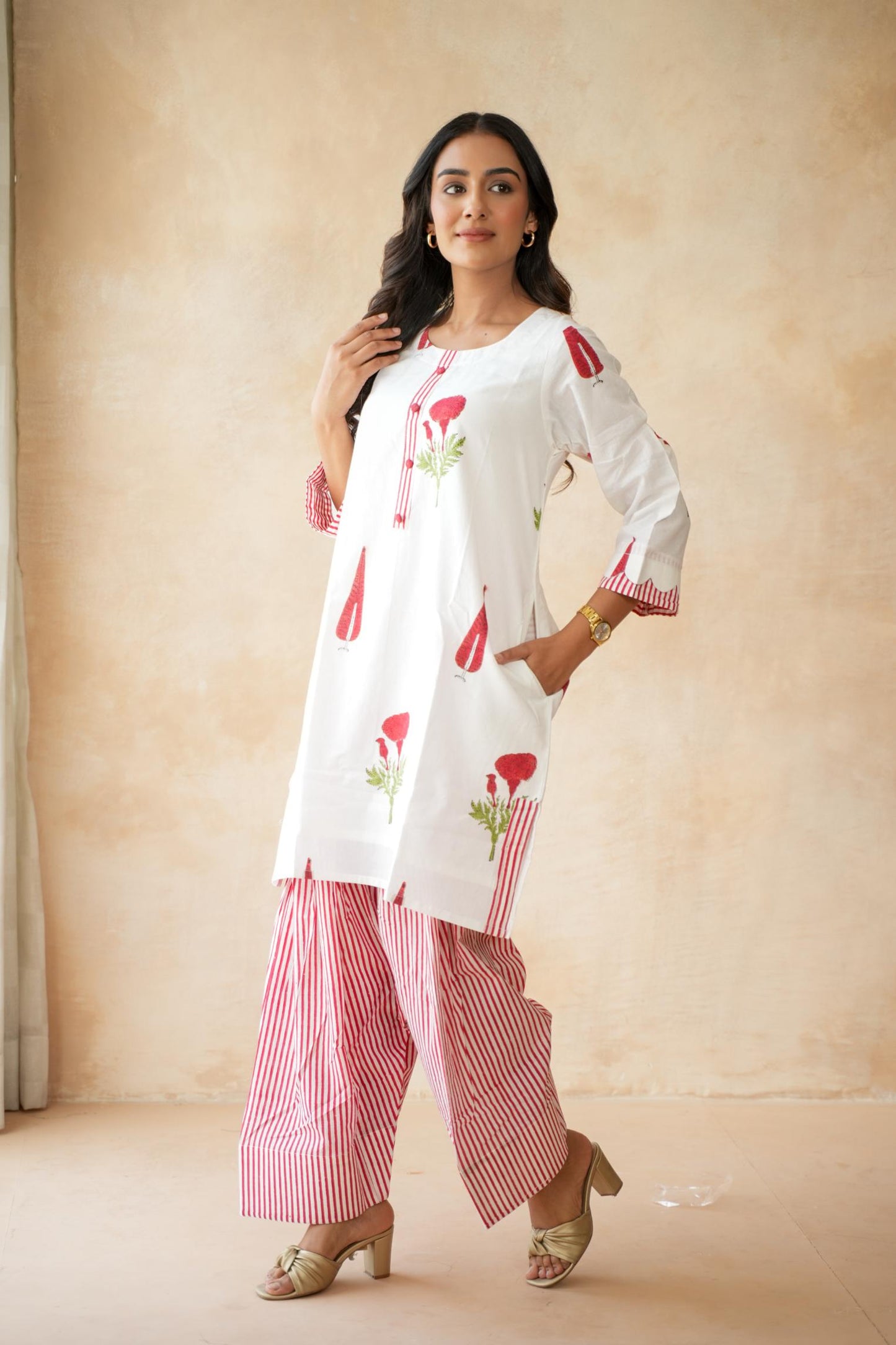 Gulnaar Farshi Kurta Set