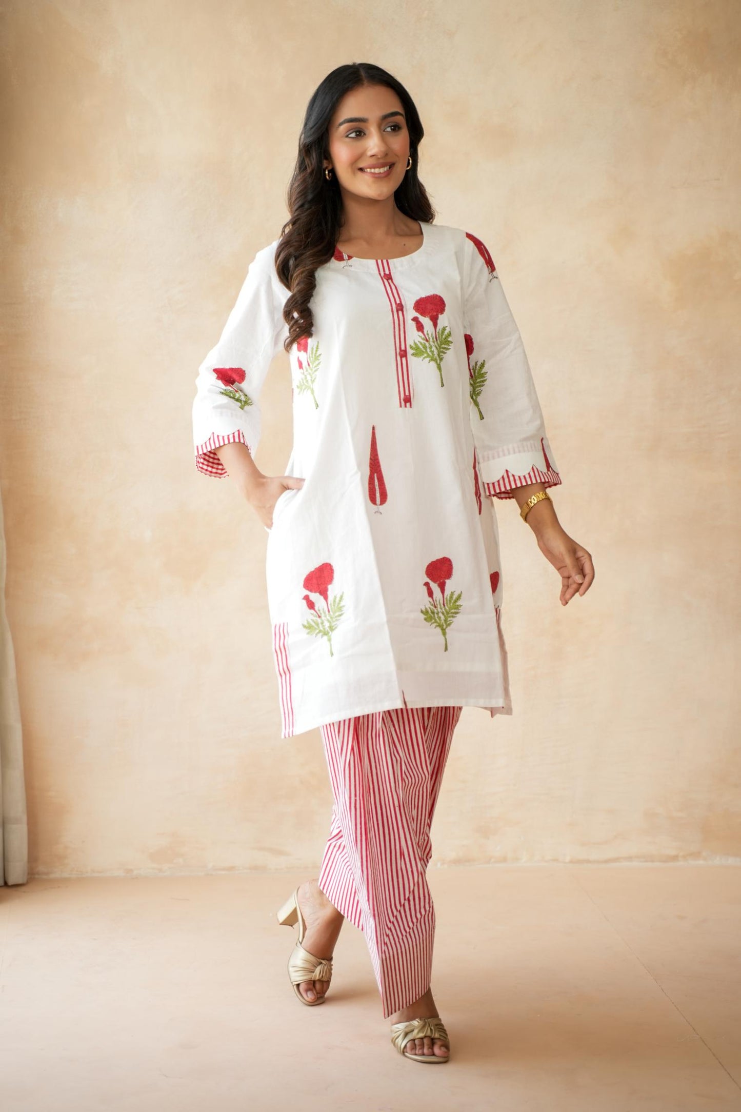 Gulnaar Farshi Kurta Set