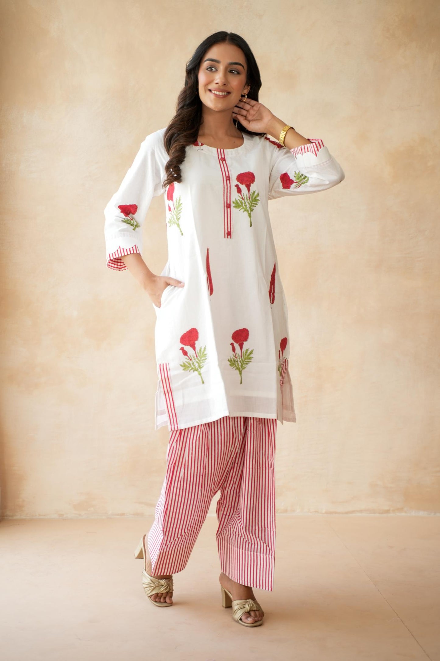 Gulnaar Farshi Kurta Set