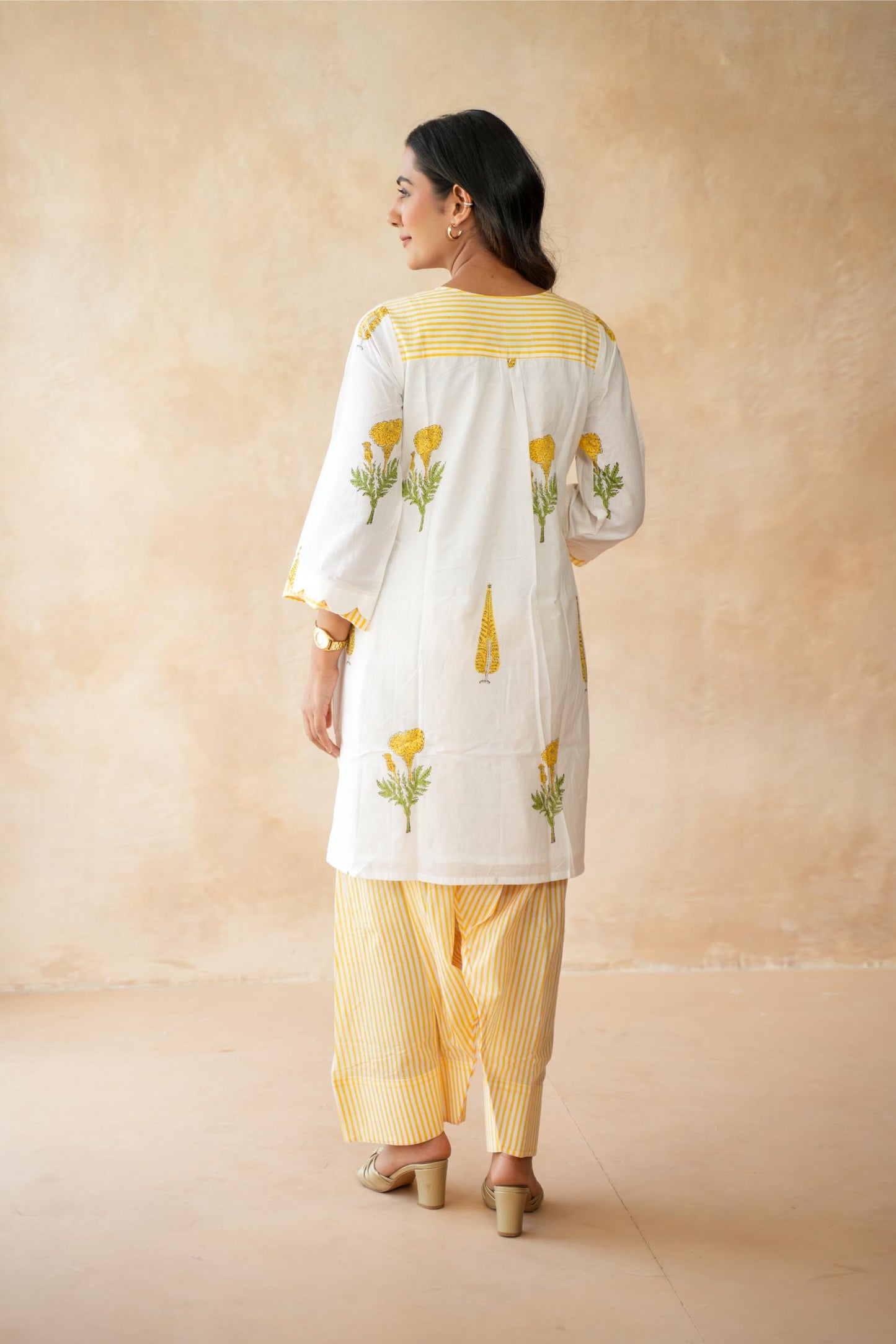 Mehr Farshi Kurta Set