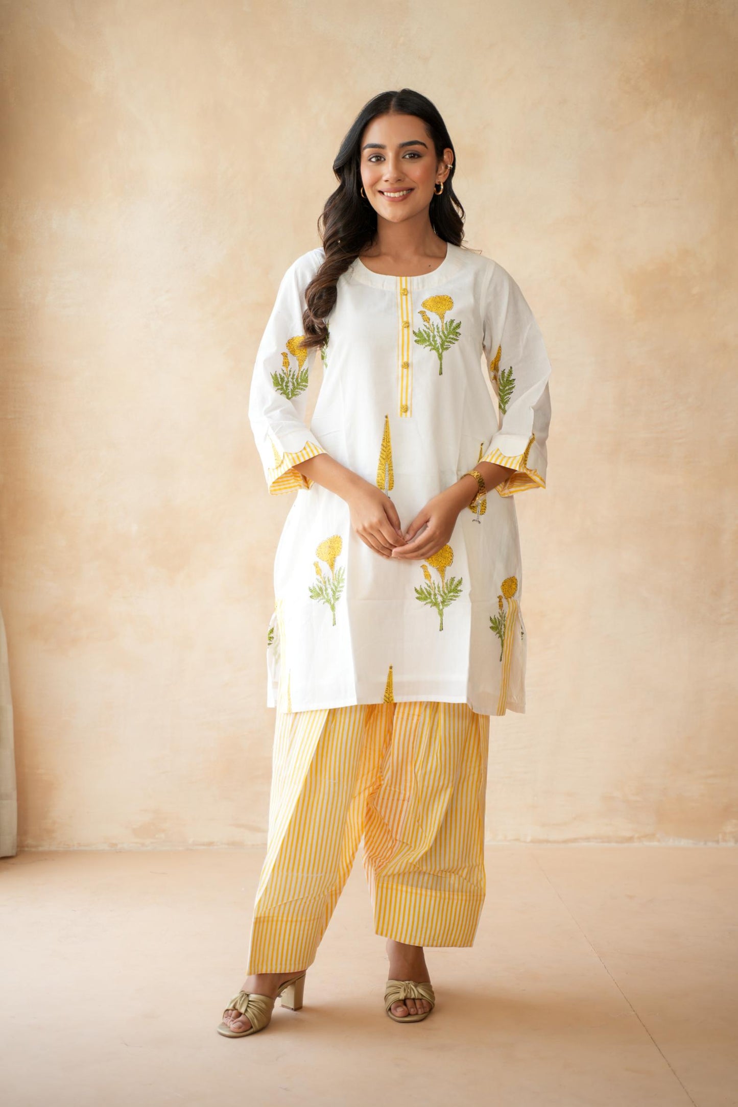Mehr Farshi Kurta Set