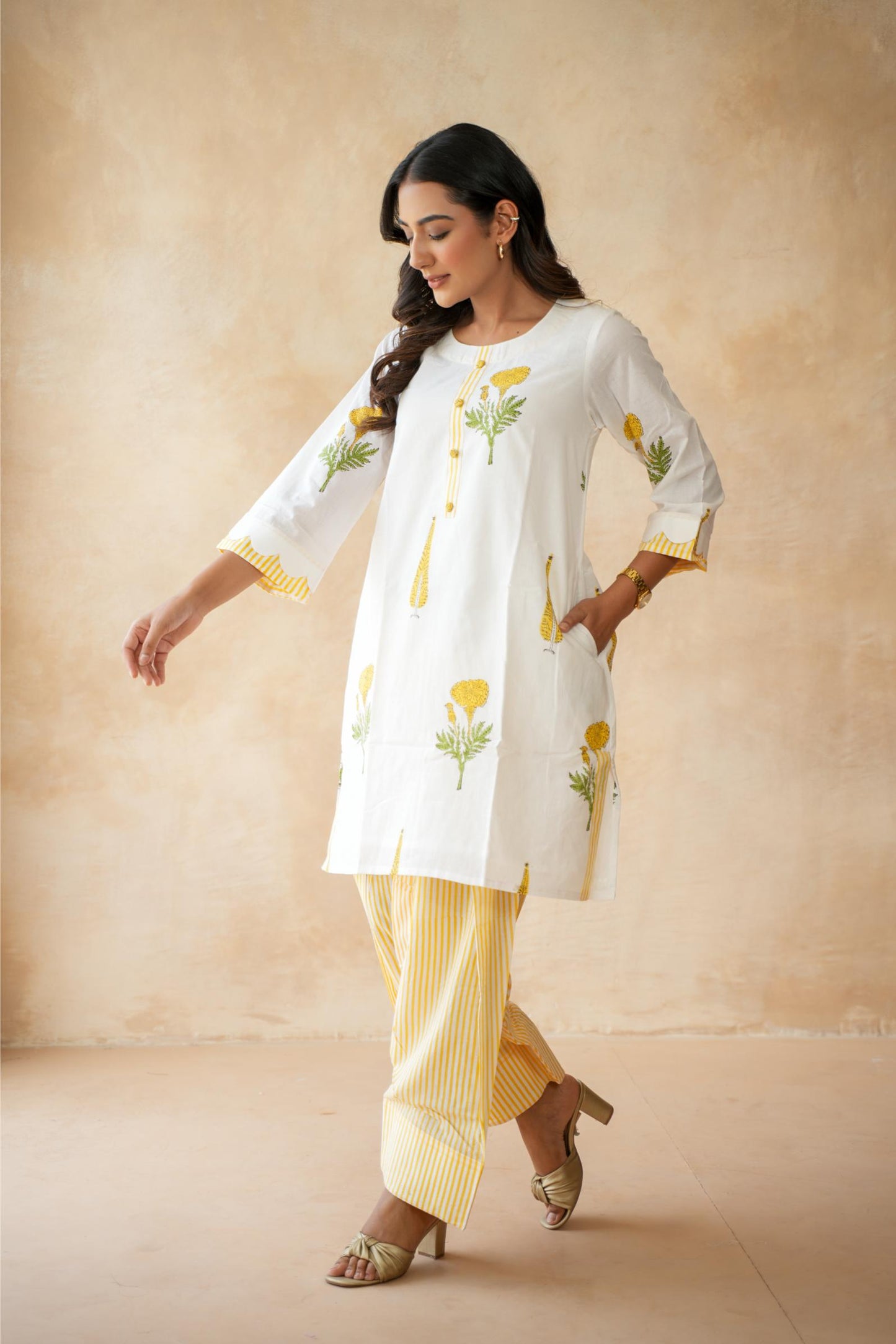 Mehr Farshi Kurta Set