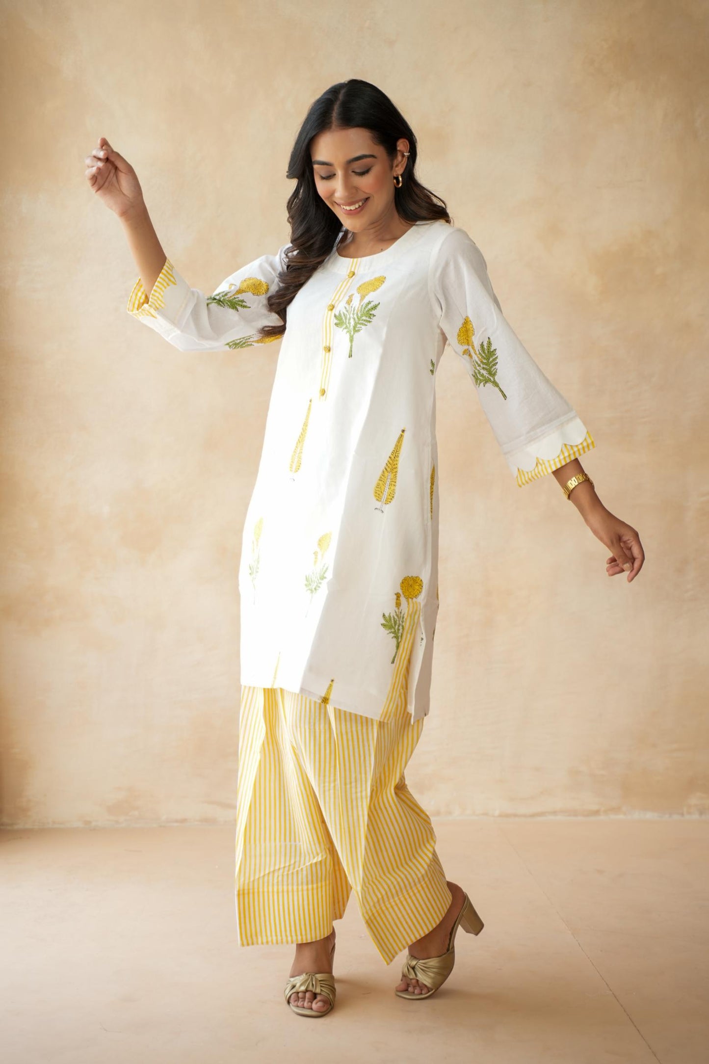 Mehr Farshi Kurta Set