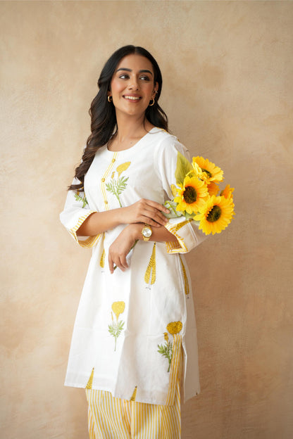 Mehr Farshi Kurta Set