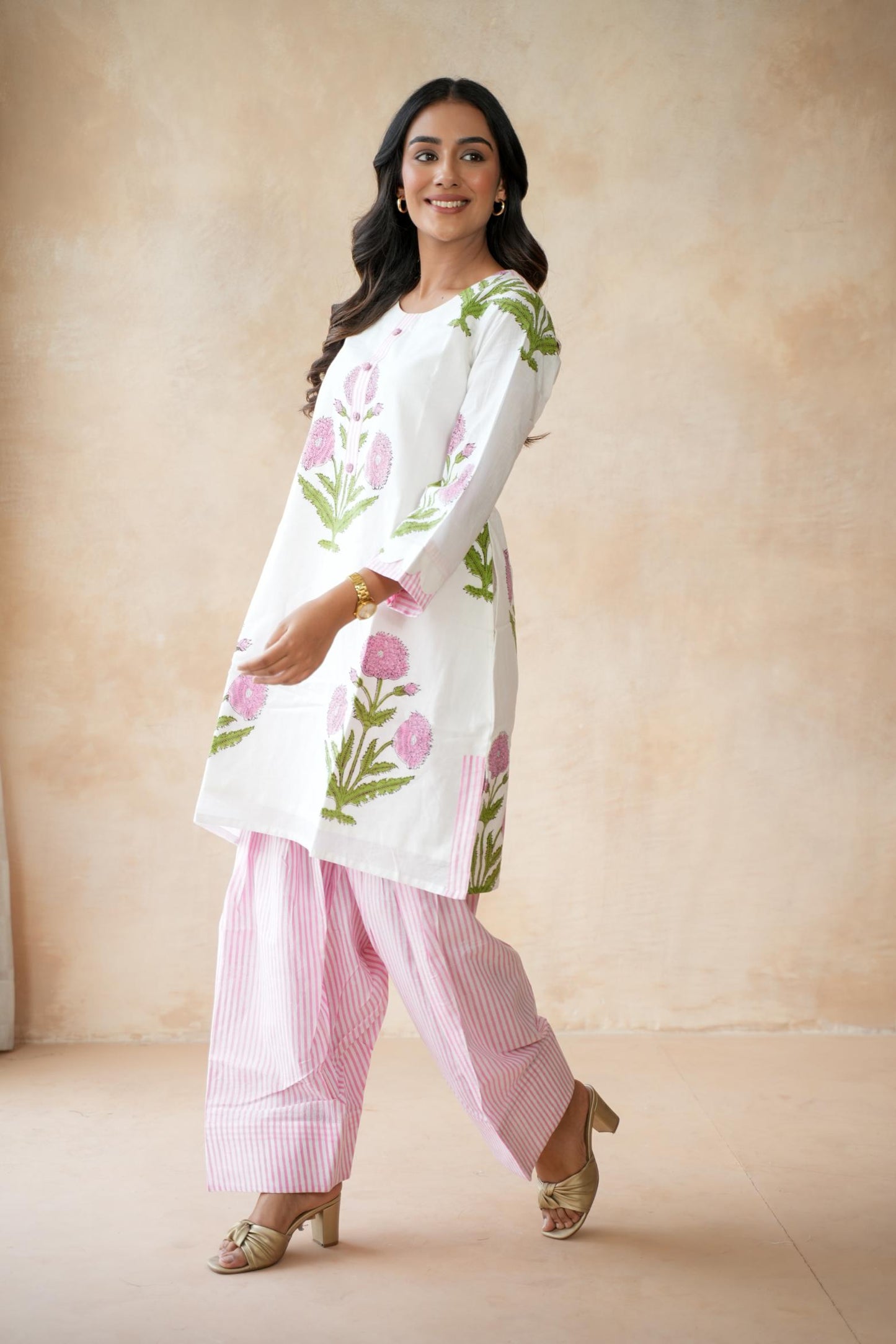 Pankhuri Farshi Kurta Set