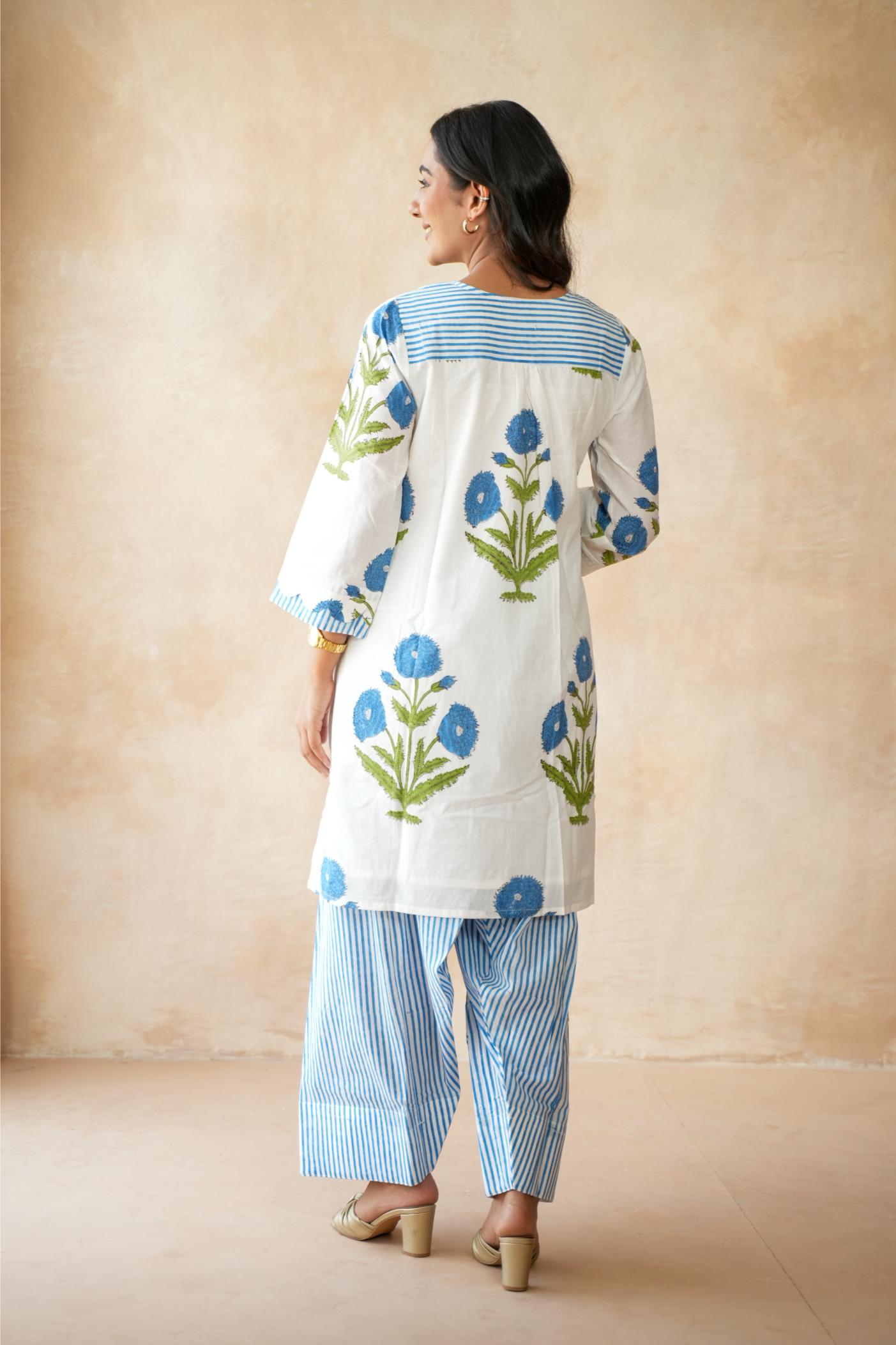 Neelofar Farshi Kurta Set