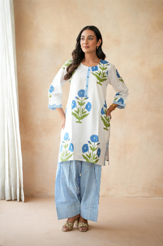 Neelofar Farshi Kurta Set