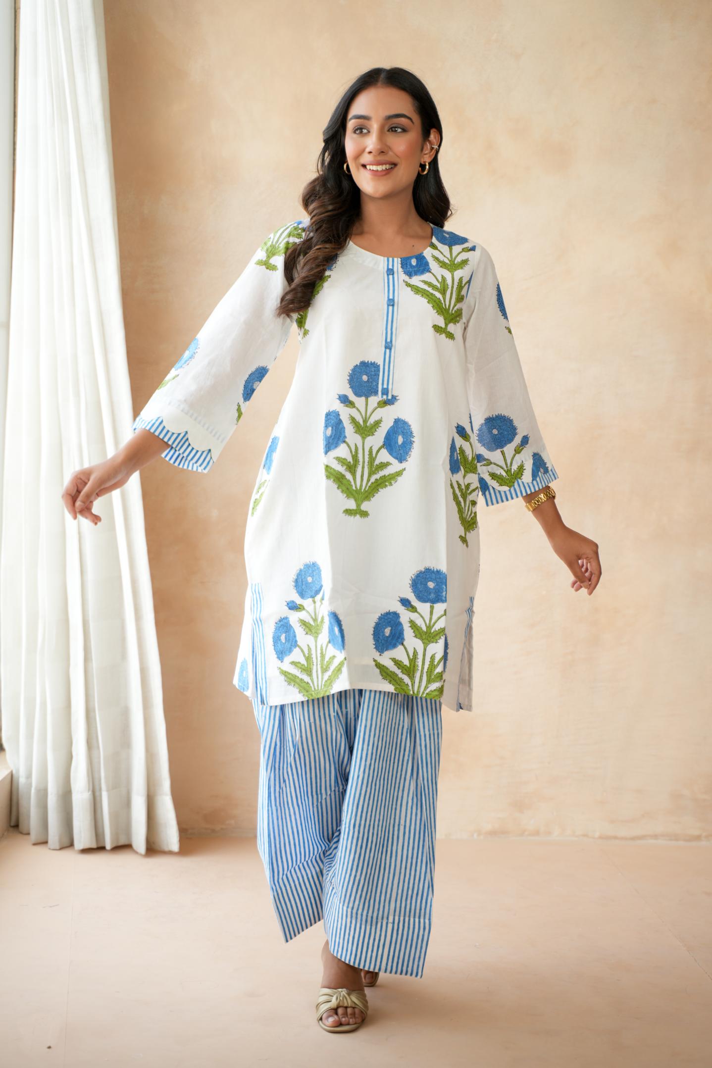 Neelofar Farshi Kurta Set