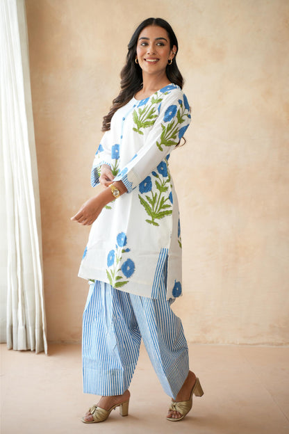 Neelofar Farshi Kurta Set