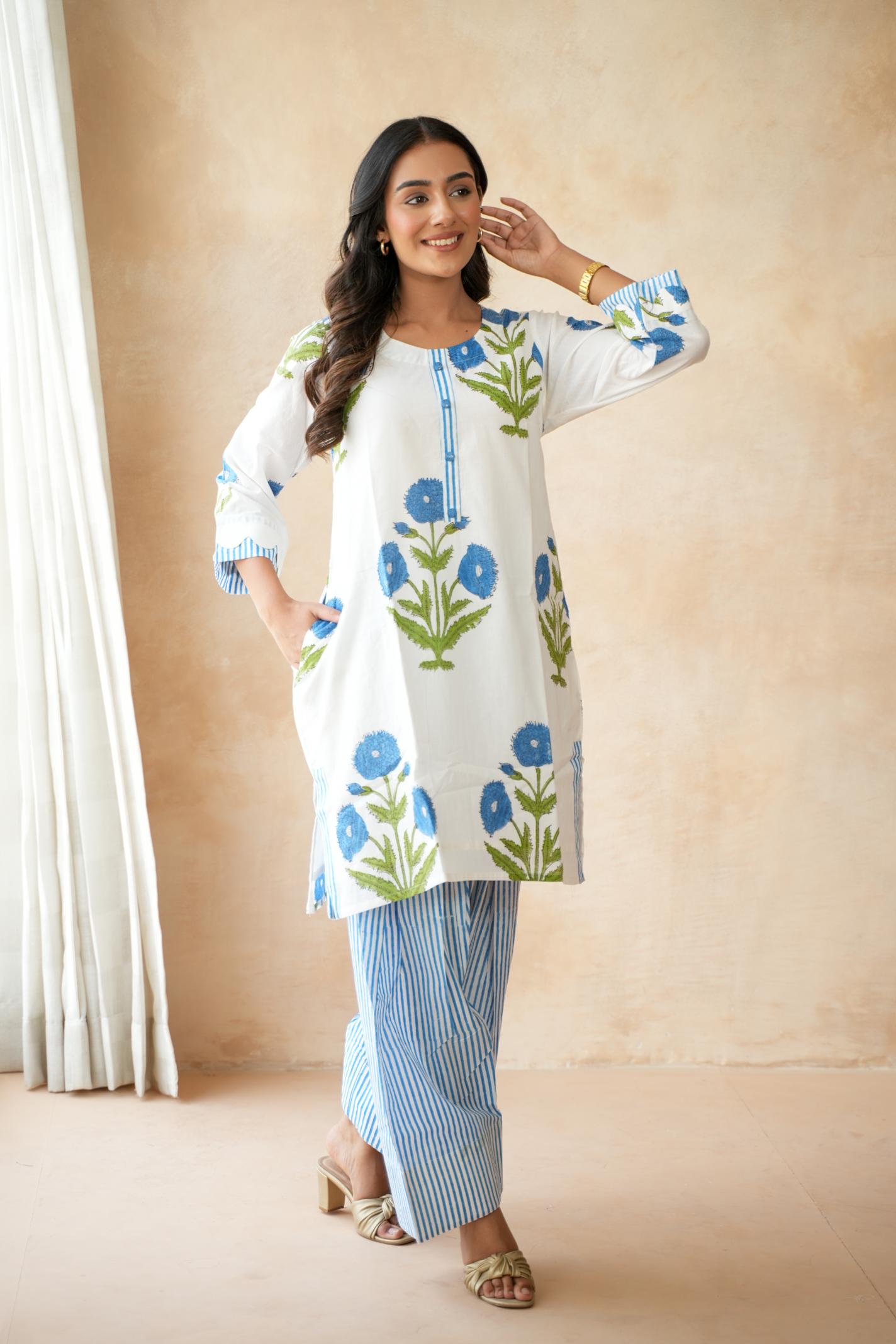 Neelofar Farshi Kurta Set