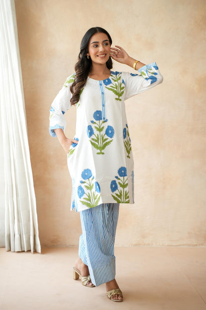 Neelofar Farshi Kurta Set