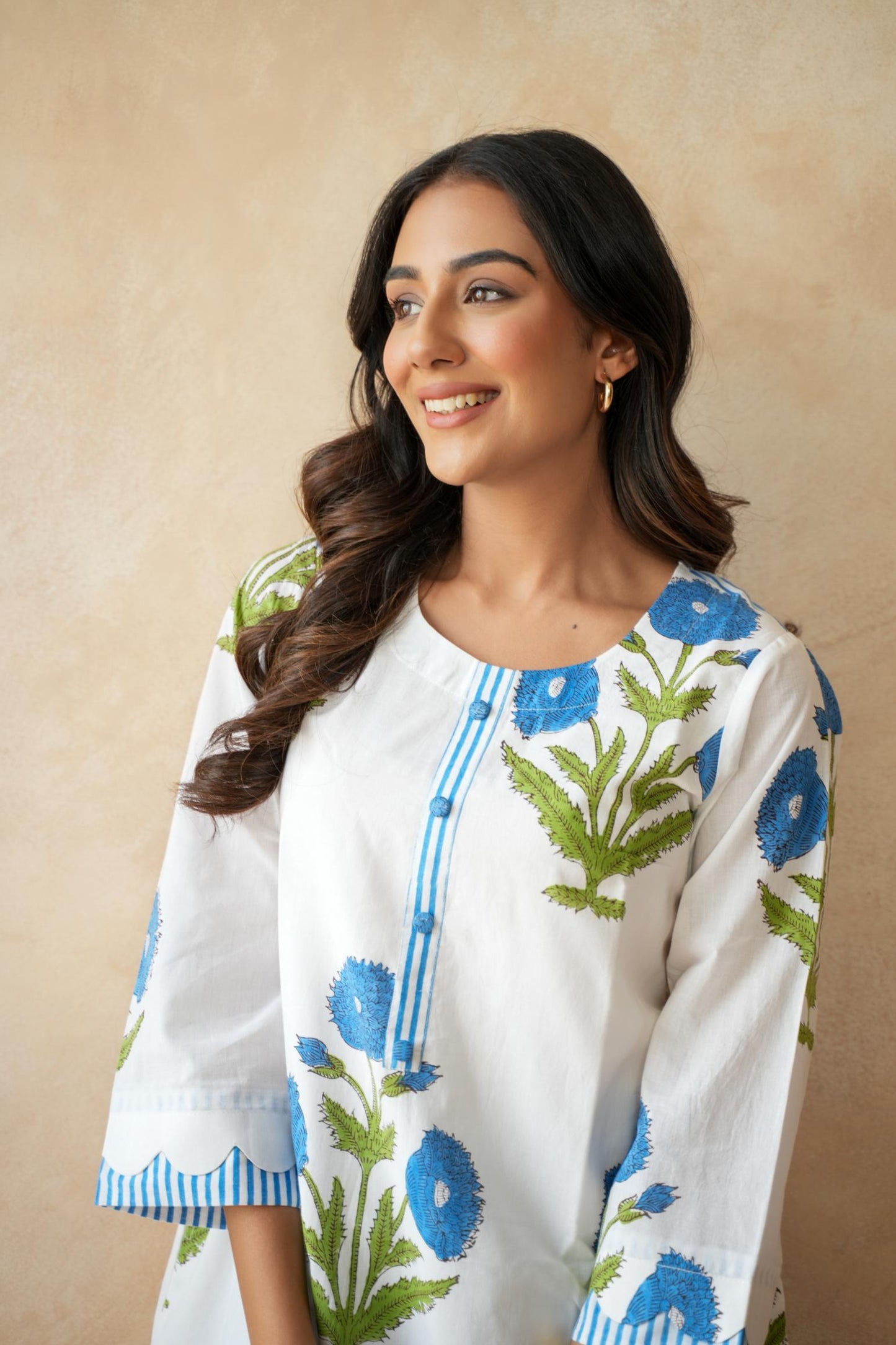 Neelofar Farshi Kurta Set