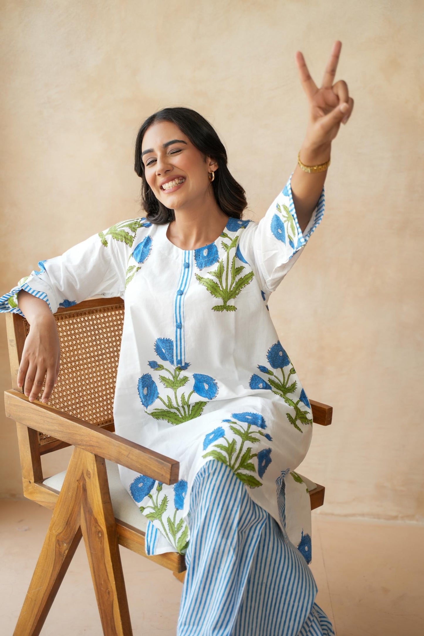 Neelofar Farshi Kurta Set